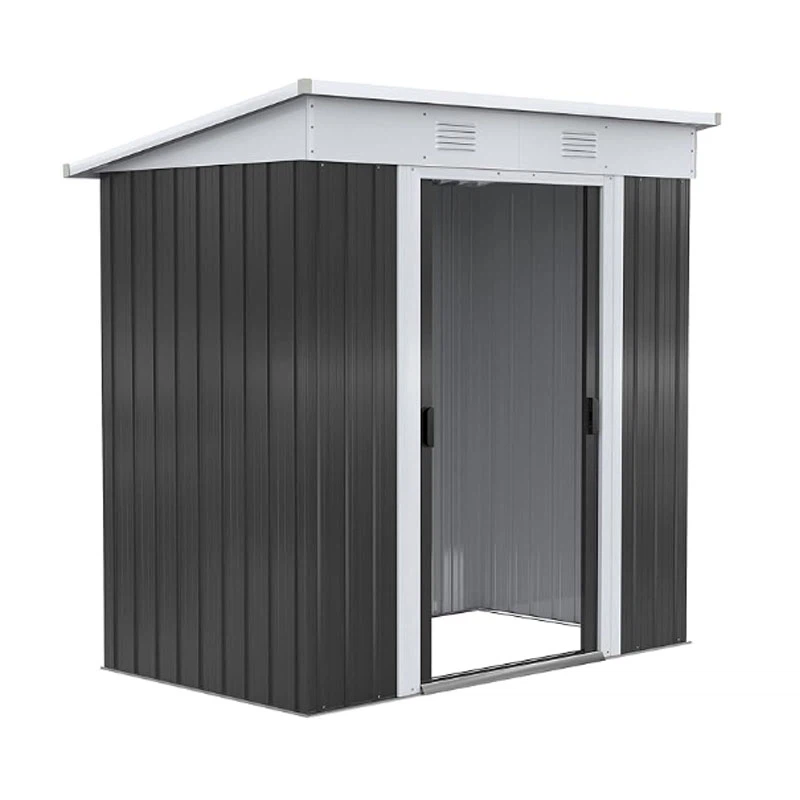 庭の小屋への金属製の傾き